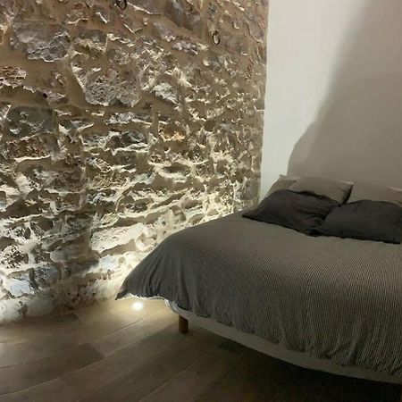 Jolie Appartement En Plein Centre Du Village Les Arcs-sur-Argens المظهر الخارجي الصورة